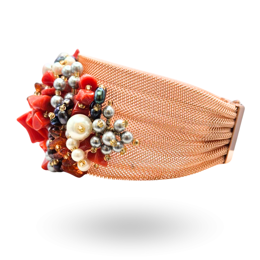 Bracciale a grappolo con maglia a rete in Acciaio rosato con Corallo rosso, Corniola, Perle bianche e grigie, Quarzi e Pietre naturali - Variante rosato