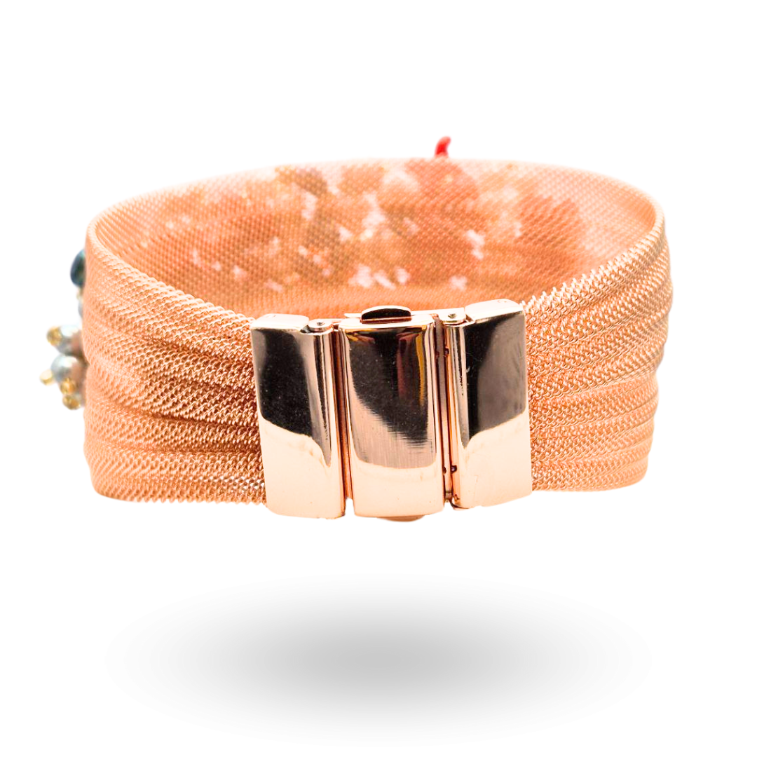 Bracciale a grappolo con maglia a rete in Acciaio rosato con Corallo rosso, Corniola, Perle bianche e grigie, Quarzi e Pietre naturali - Variante rosato