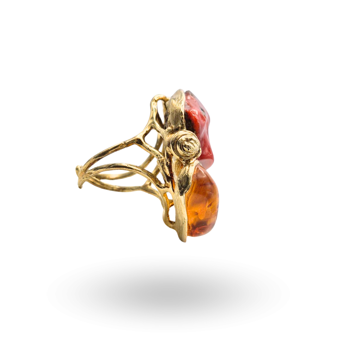 Anello in Argento 925 dorato con sasso di Corallo rosso Mediterraneo e Ambra