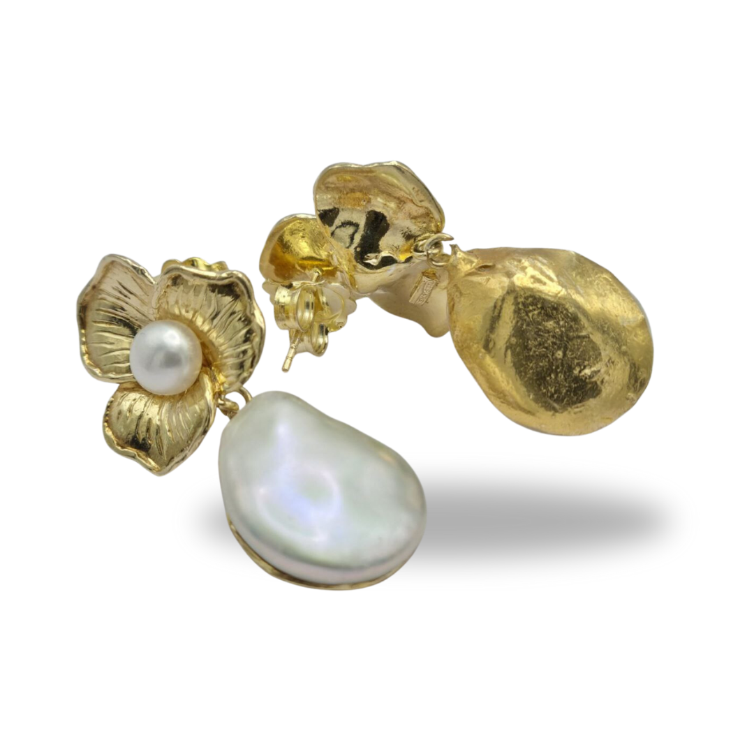 Earrings in gold-plated 925 silver with 3-petal flower and pendant Scaramazza pearl