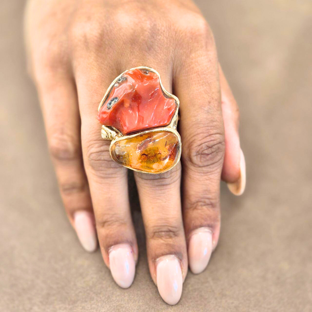 Anello in Argento 925 dorato con sasso di Corallo rosso Mediterraneo e Ambra