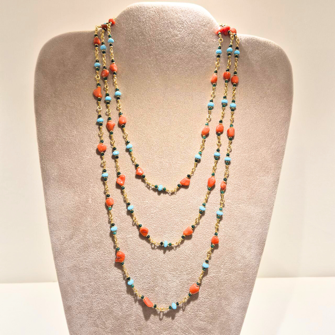 Collana in Argento 925 dorato ammagliata con sassi di Corallo rosso Mediterraneo, Pasta di Turchese e Malachite. Lungh 60cm