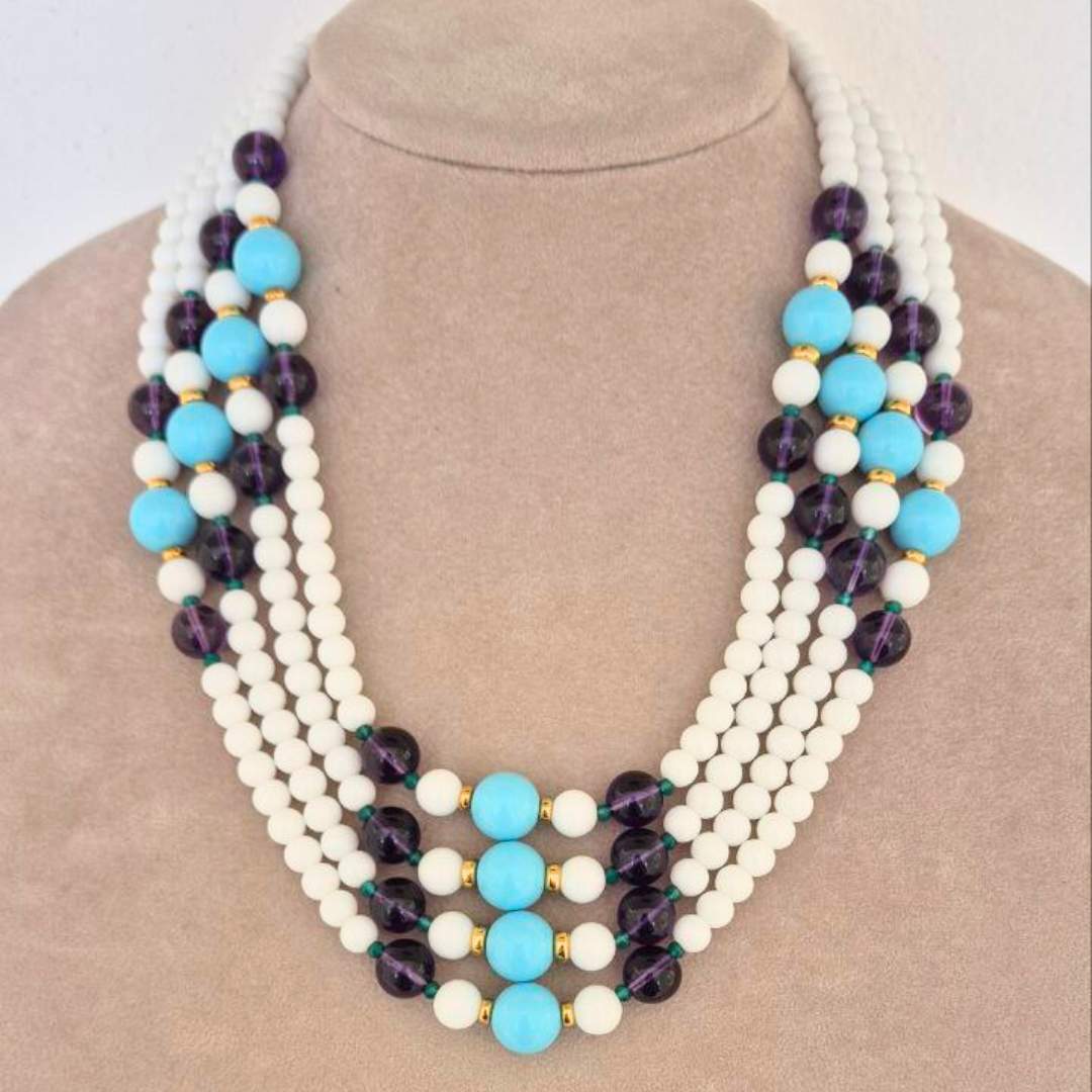 Collana a 4 fili in Agata bianca, Giada, Ametista e Pasta di Turchese, chiusura in Argento 925 dorato