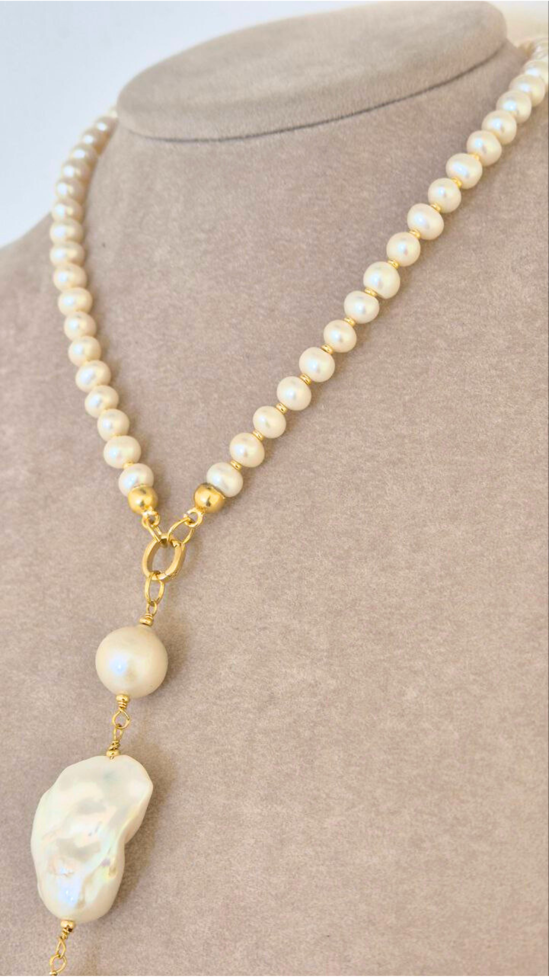 Collana con Perle d'acqua dolce con pendente in Perle Scaramazze e Barocche