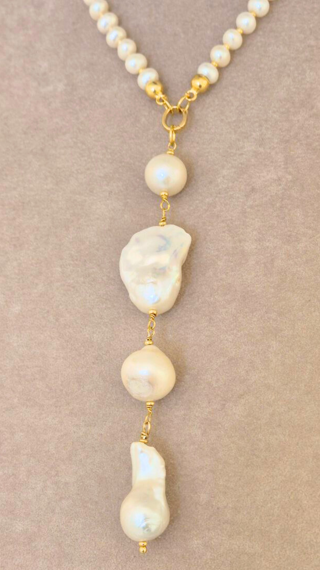 Collana con Perle d'acqua dolce con pendente in Perle Scaramazze e Barocche