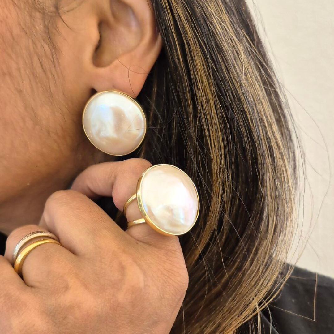 Anello in Argento dorato con Perla Barocca maxi. Misura regolabile