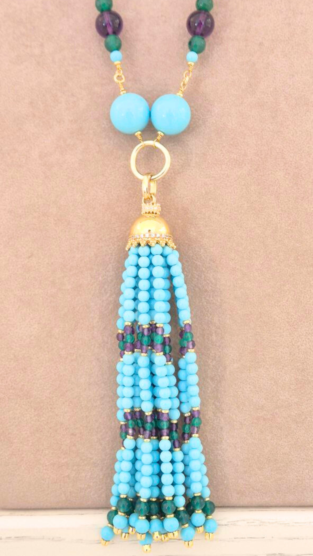 Collana in Pietre Naturali ammagliata completamente a mano, in Argento 925 dorato, con Pasta di Turchese, Giada e Ametista