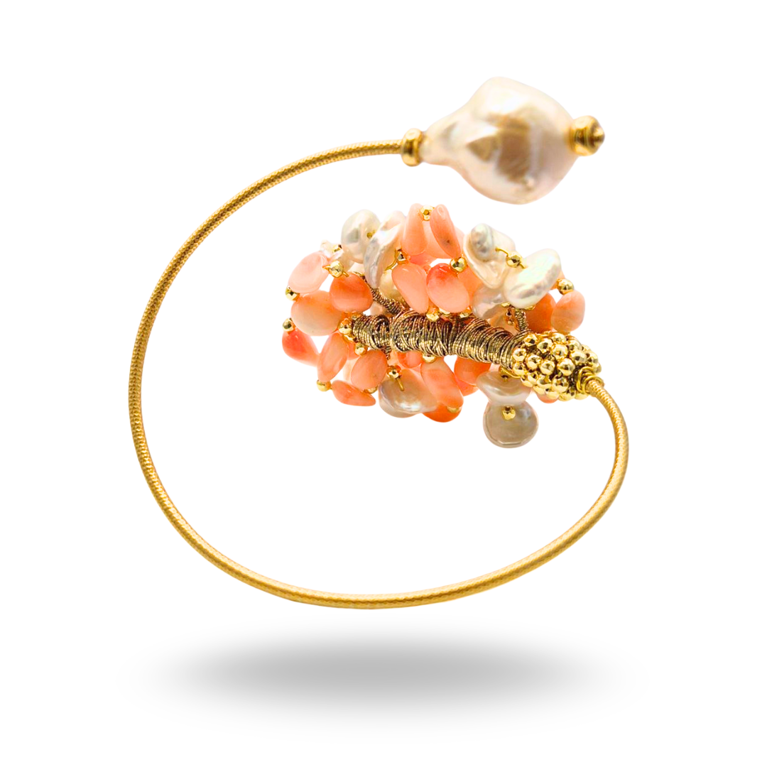 Bracciale a grappolo contrariè in Arg.925 dorato con Corallo rosa e Perle