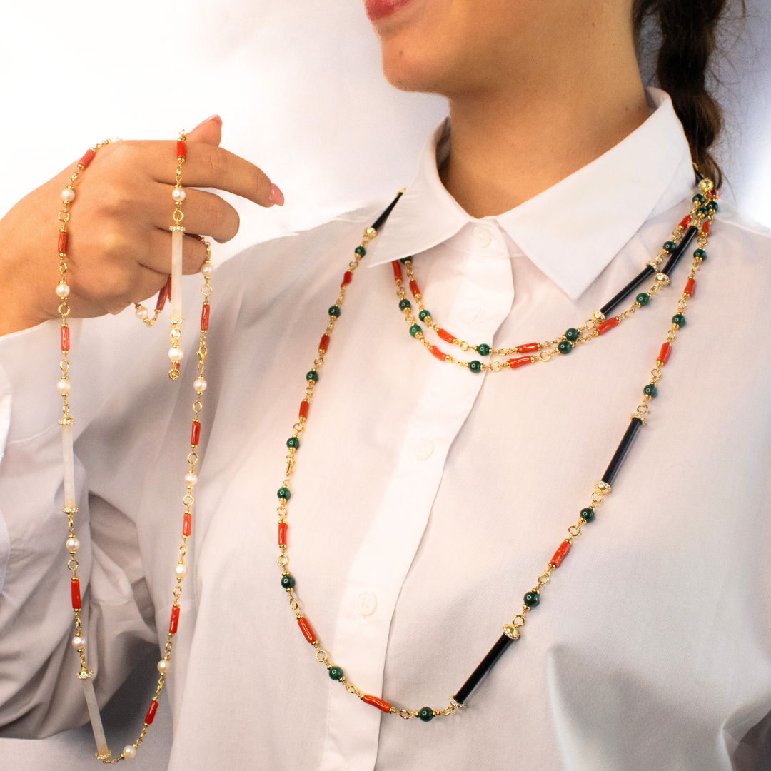 Collana in Argento 925 dorato con Corallo, Malachite e stecche di Onice