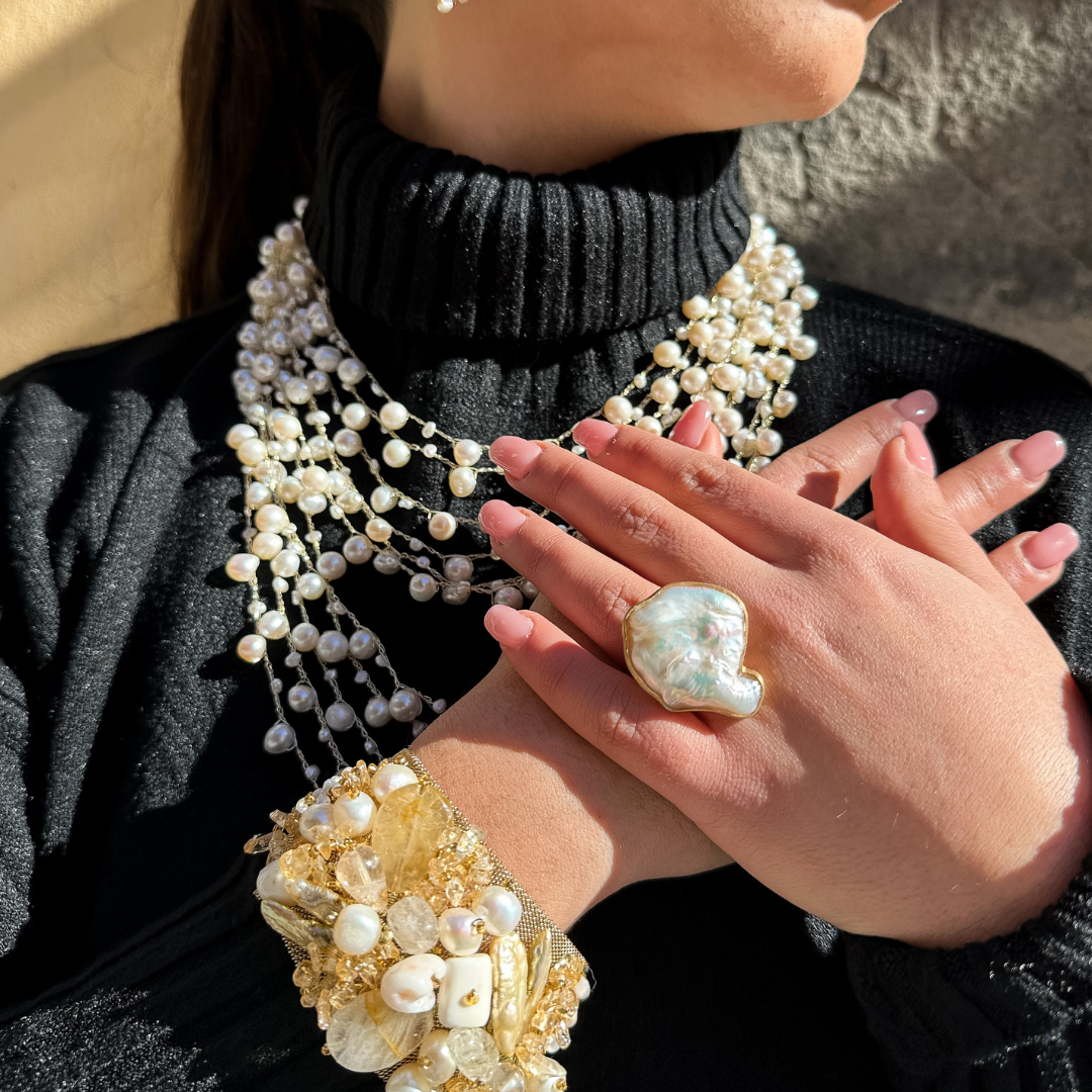 Collana multifilo con Perle coltivate intrecciate a mano
