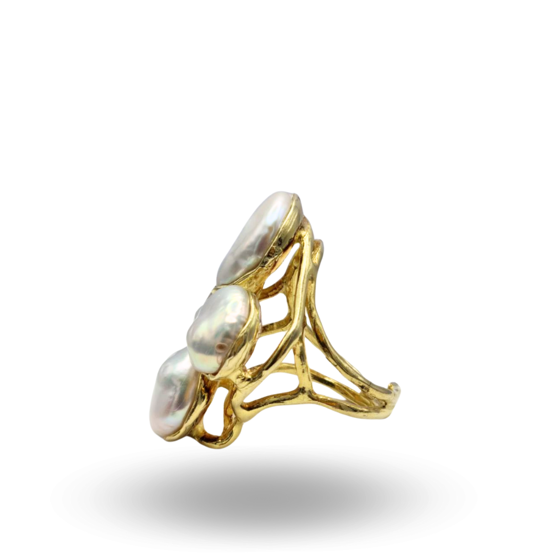 Anello in Argento dorato con tre Perle naturali