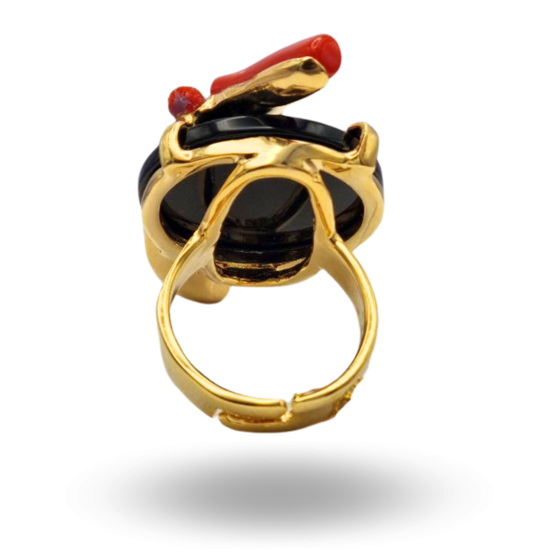 Anello in Argento 925 dorato con piastra in Onice e due rami di Corallo Rosso Mediterraneo