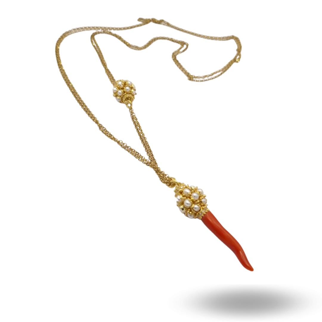 Collana in Argento 925 dorato con Corno in Corallo e coroncine in Perle