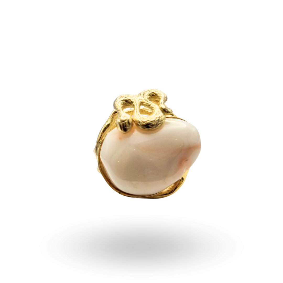 Anello in Argento 925 dorato con serpente e sasso di Corallo rosa naturale