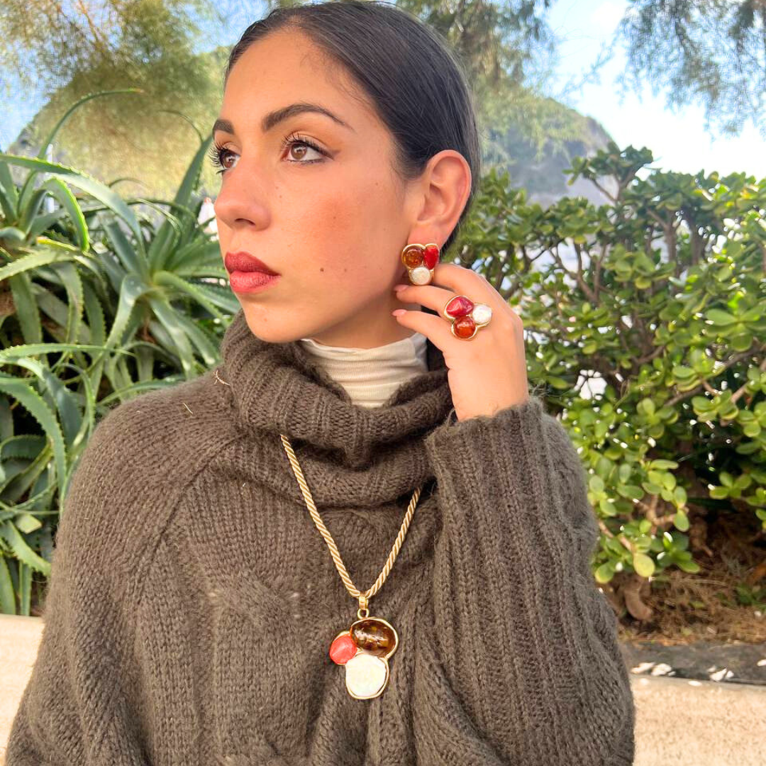 Anello in Argento 925 dorato con sasso di Corallo, Rosso Mediterraneo, Perla e Ambra naturale