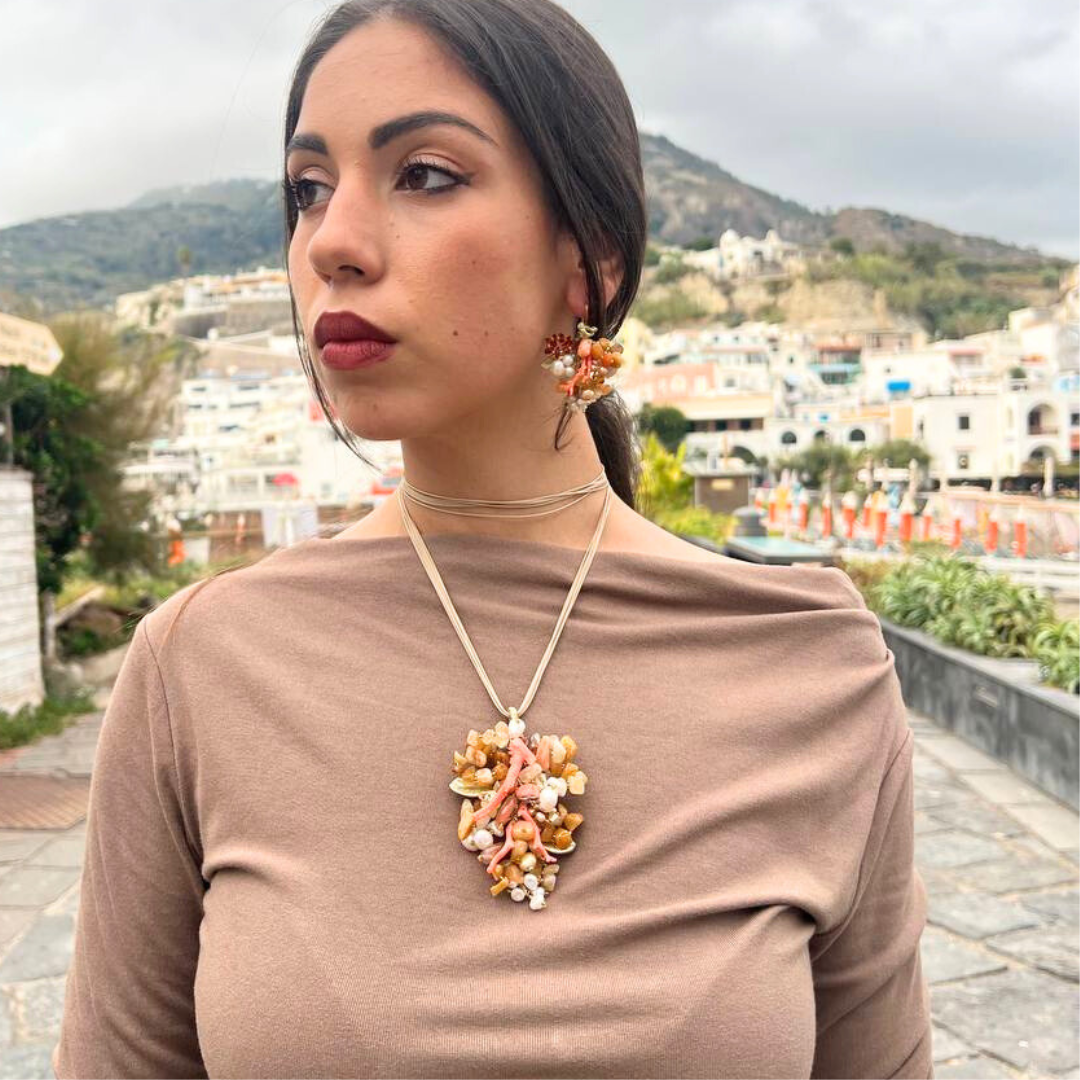 Orecchini a grappolo in Argento 925 bagnato in Oro 18Kt con Corallo rosa e Perle