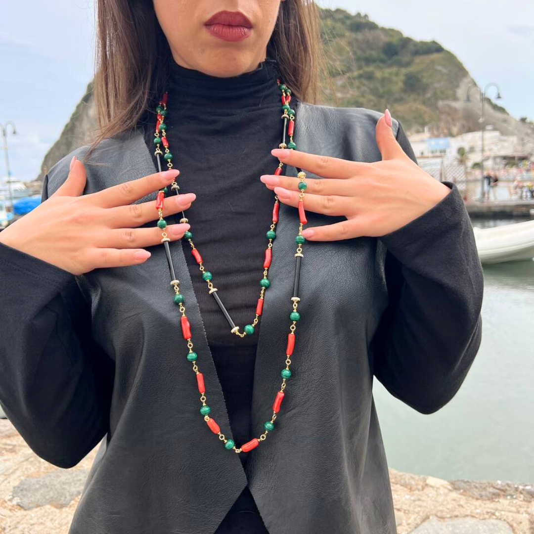 Collana in Argento 925 dorato con Corallo, Malachite e stecche di Onice
