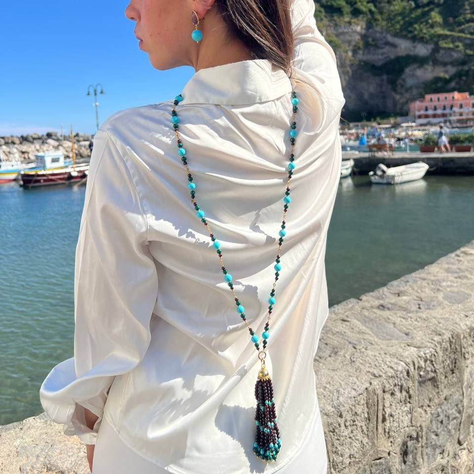 Collana in Pietre Naturali ammagliata completamente a mano, in Argento 925 dorato, con Granati, Malachite e sfere di Pasta di Turchese