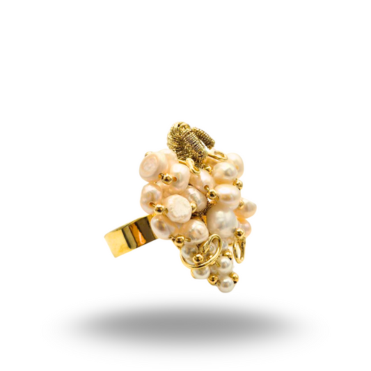 Anello a grappolo in Argento 925 dorato con con Perle. Misura regolabile