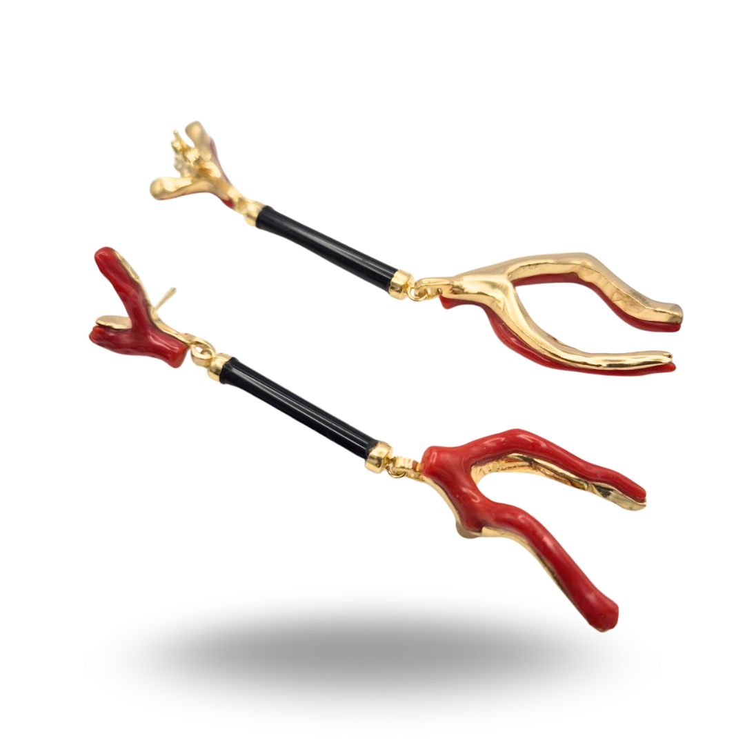 Orecchini in Argento 925 dorato con stecche in Onice e Rami di Corallo rosso Mediterraneo