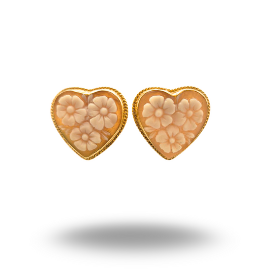Orecchini in Argento 925 dorato con Cammeo su Sardonica inciso a mano a forma di cuore con montatura vintage con trama a corda