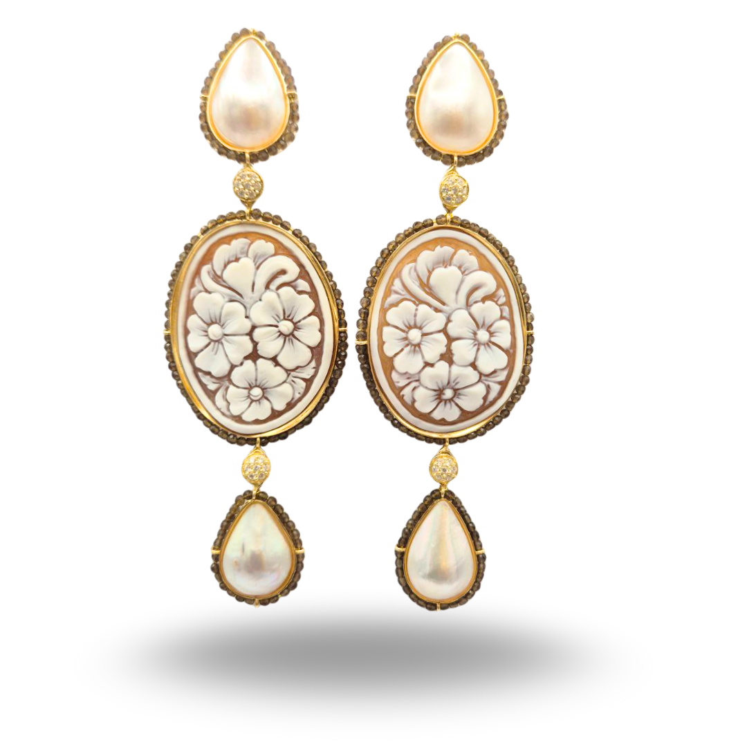 Orecchini in Argento 925 dorato con Cammei ovali su Sardonica, Perle Barocche a goccia e giri di Quarzo fumè