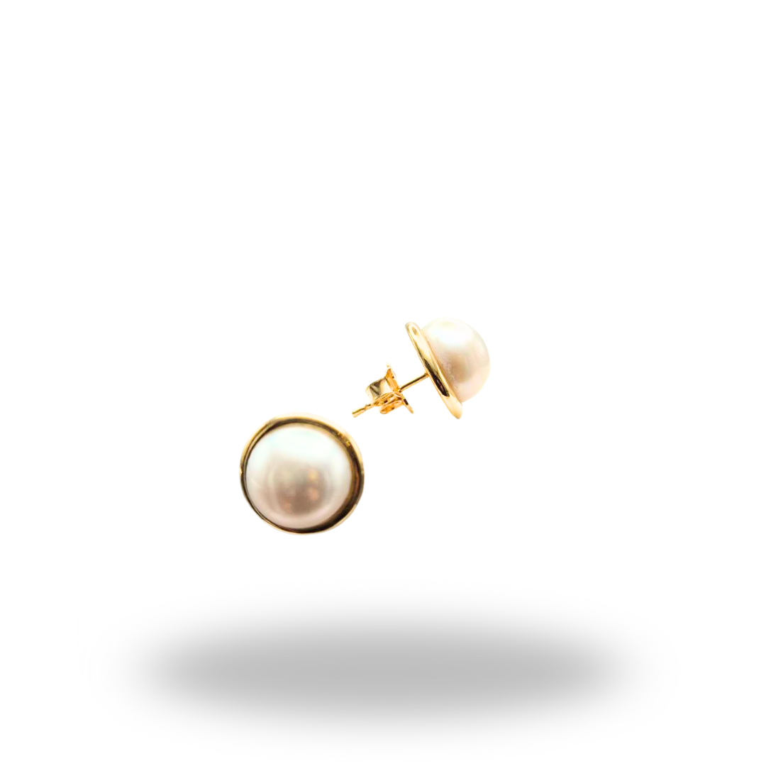 Orecchini in Argento 925 dorato con Perla a rilievo. Linea Minimal