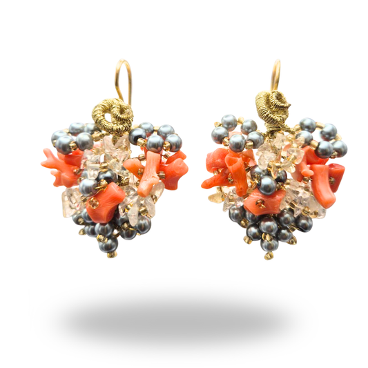 Orecchini a grappolo in Argento 925 dorato con Quarzi, Perle grigie, Corallo rosa e Pietre naturali