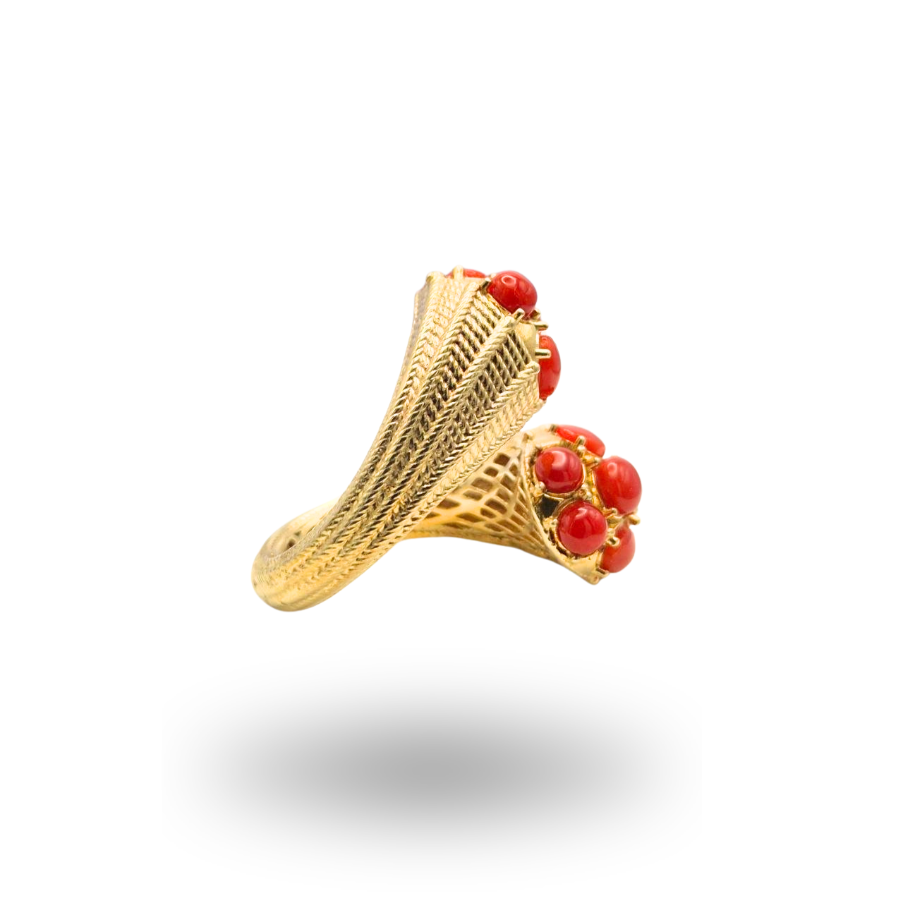 Anello contrariè in Argento 925 dorato effetto filigrana con spole di Corallo rosso Mediterraneo