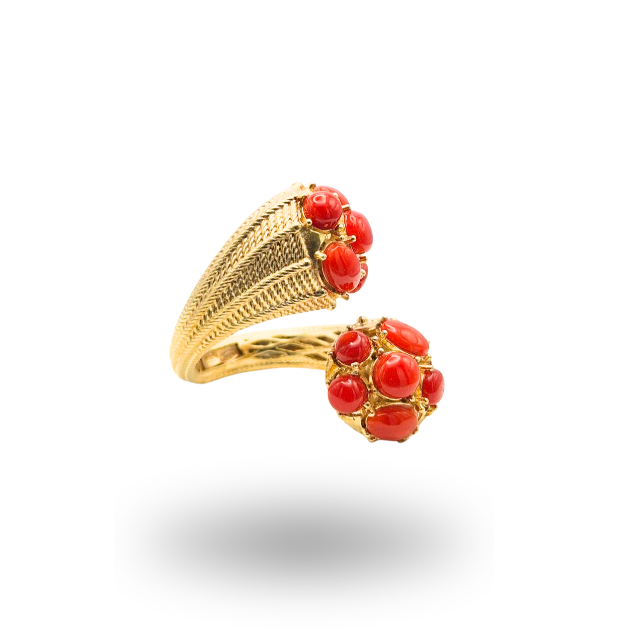 Anello contrariè in Argento 925 dorato effetto filigrana con spole di Corallo rosso Mediterraneo