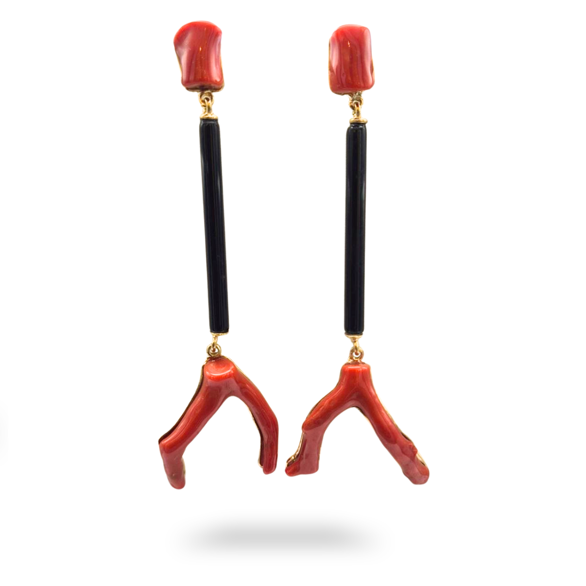 Orecchini in Argento 925 dorato con stecche in Onice, Sasso e Ramo di Corallo rosso Mediterraneo