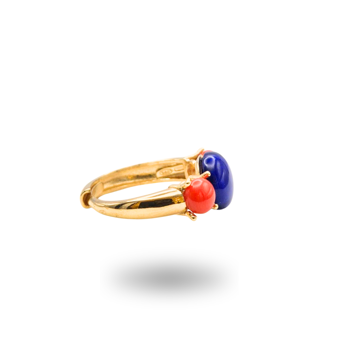 Anello in Argento 925 dorato con Lapis centrale e due spole di Corallo rosso