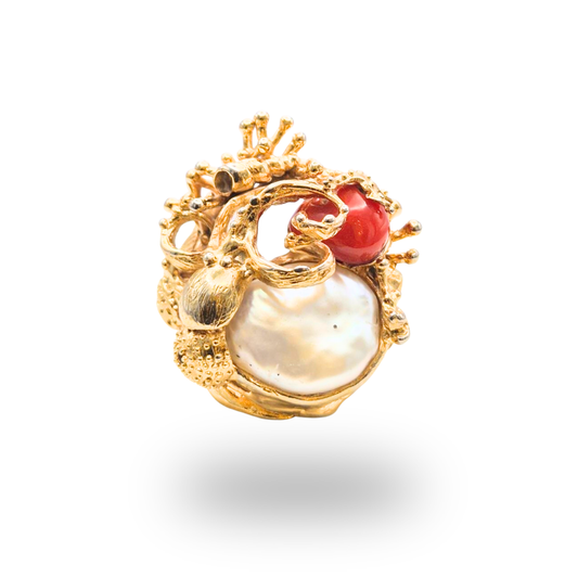 Anello in Bronzo dorato in tema marino con Perla Scaramazza e sasso di Corallo rosso Mediterraneo