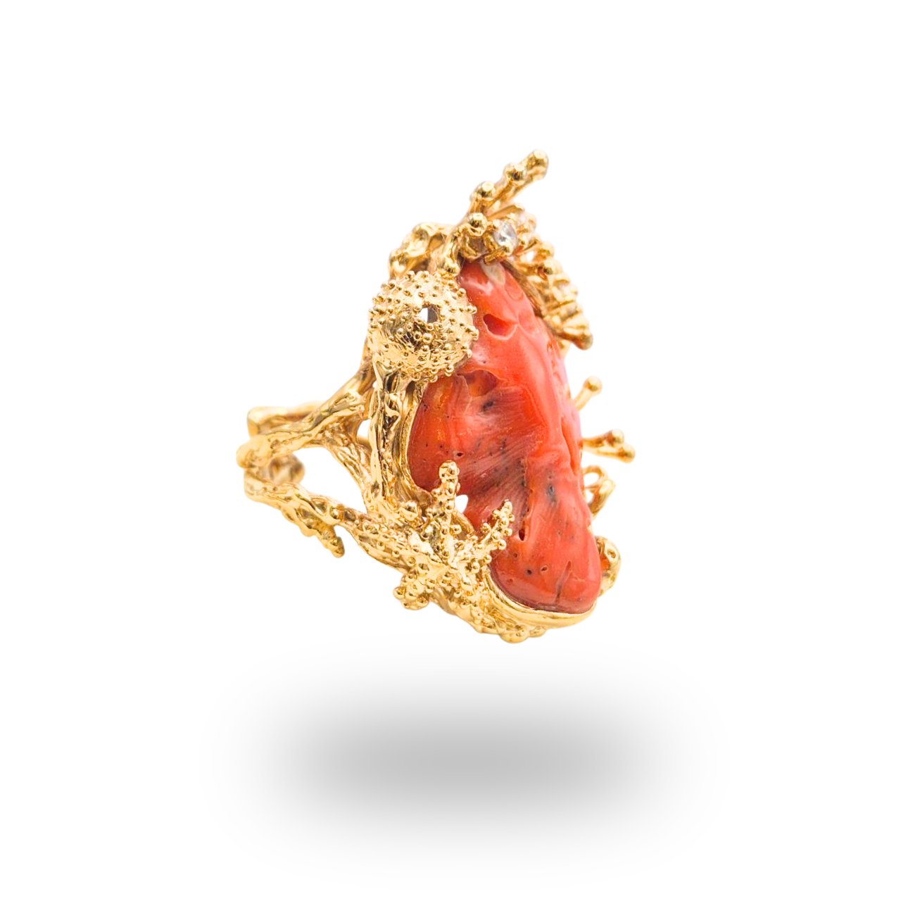 Anello in Bronzo dorato in tema marino con sasso di Corallo rosso Mediterraneo