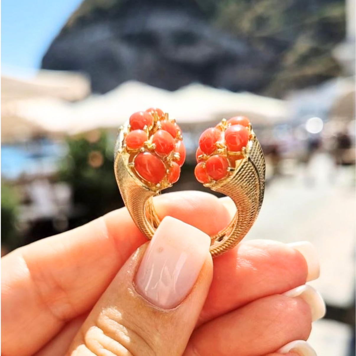 Anello Bacio in Argento 925 dorato effetto filigrana con spole di Corallo rosso Mediterraneo