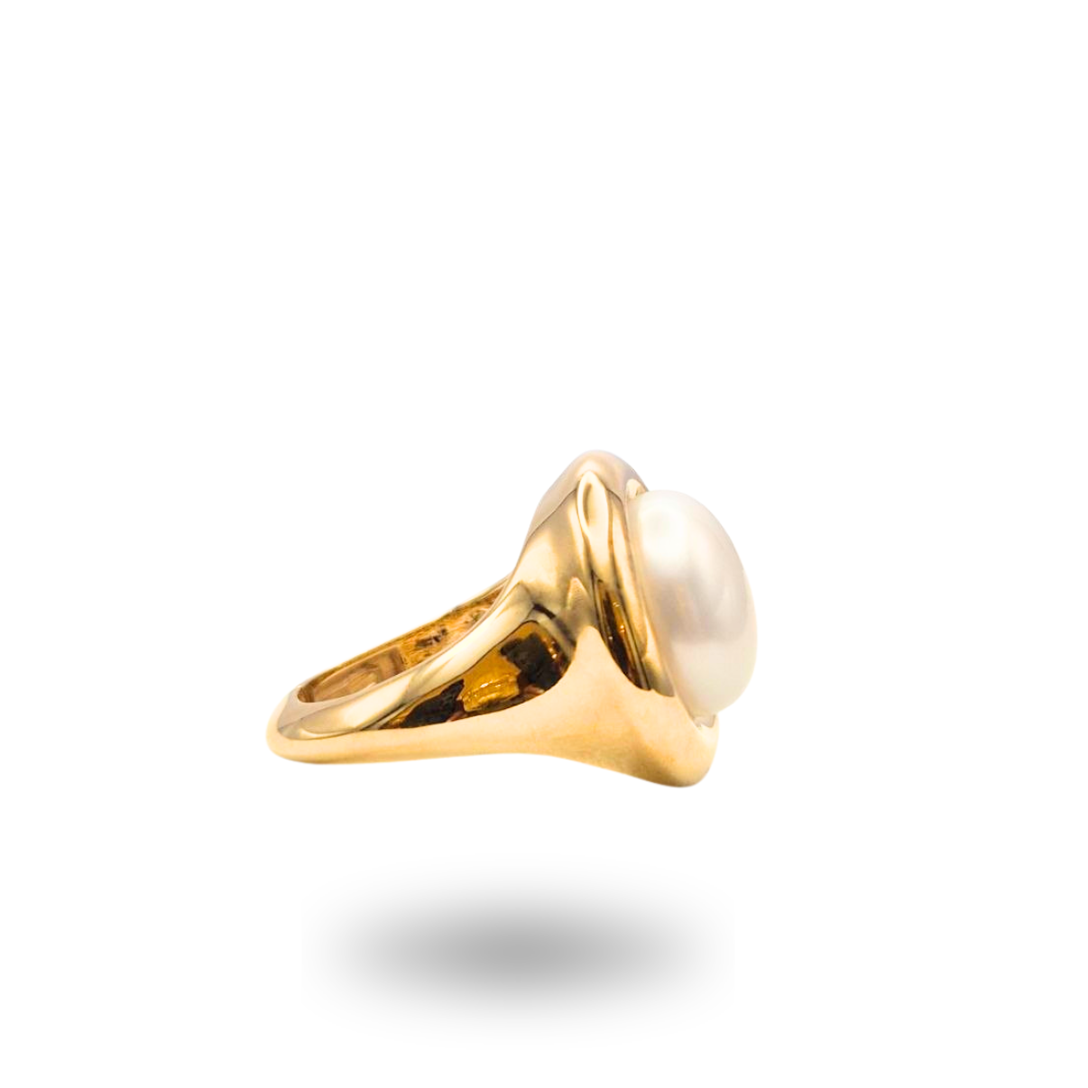 Anello in Argento 925 dorato con montatura a castone e Perla Mabe