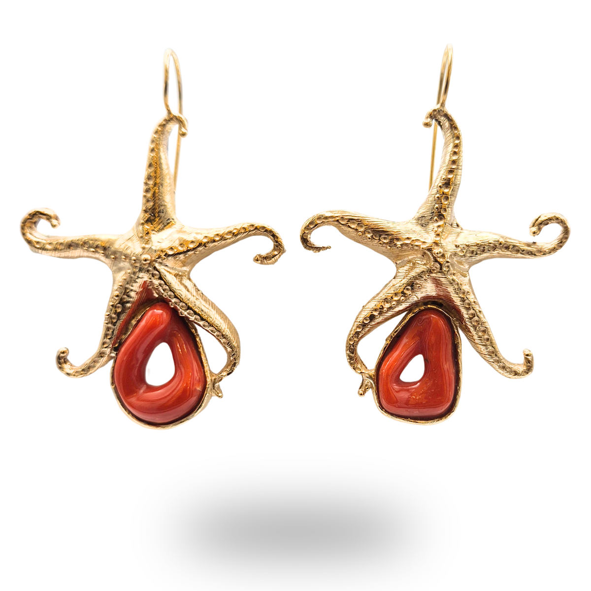 Orecchini in Bronzo dorato Stella marina con creola di Corallo rosso Mediterraneo