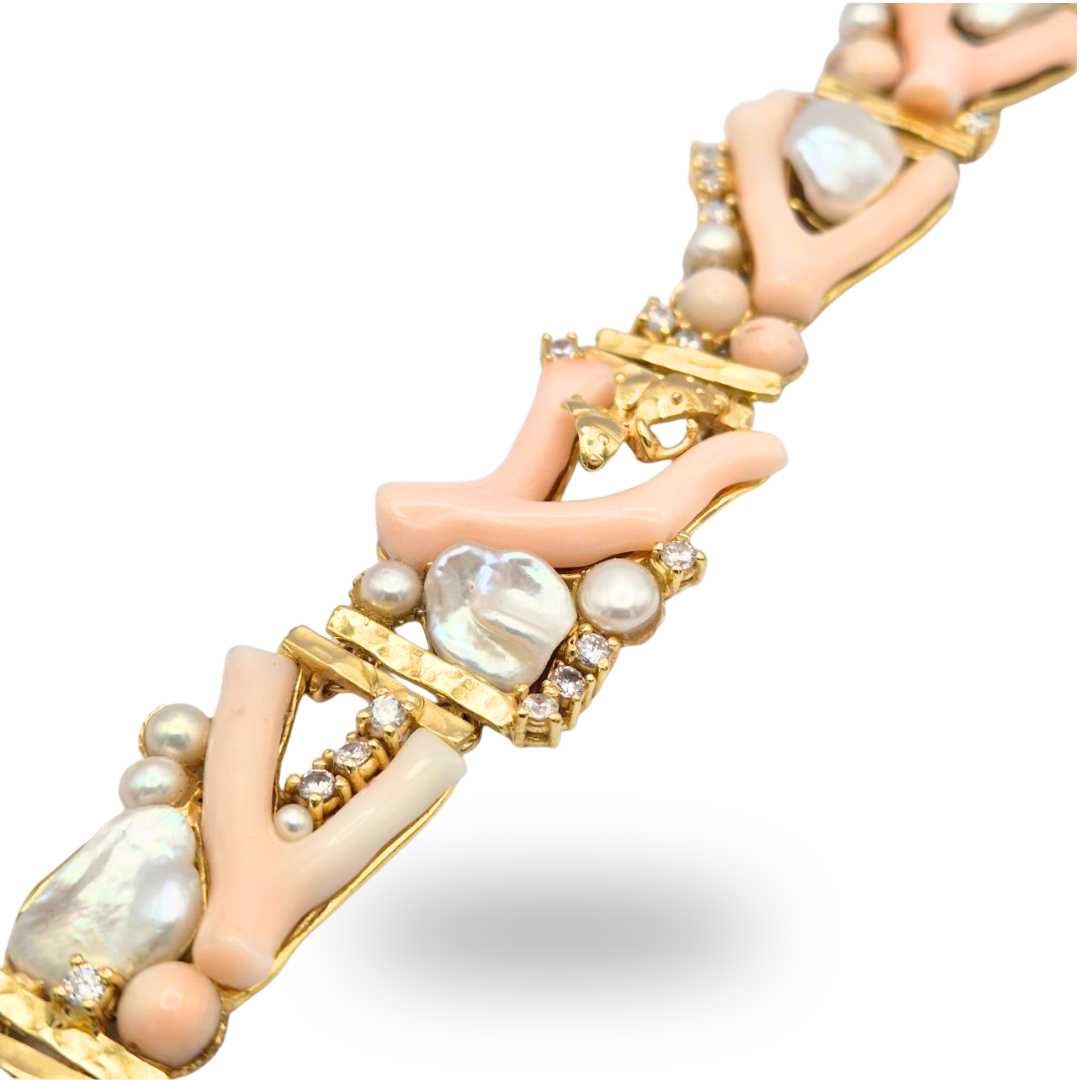 Bracciale in Bronzo dorato con rami di Corallo rosa e Perle
