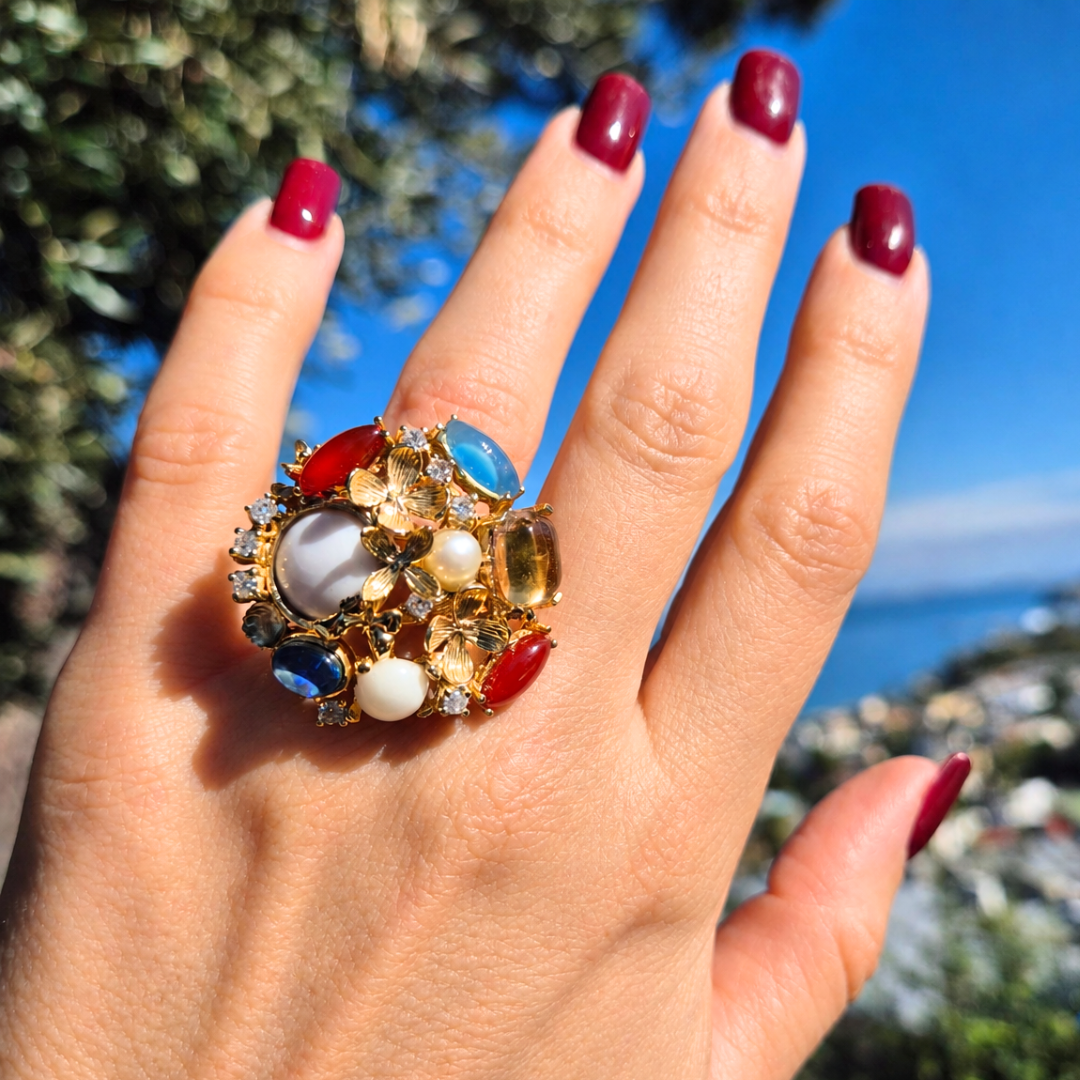 Anello in Bronzo dorato in tema floreale con Pietre Naturali