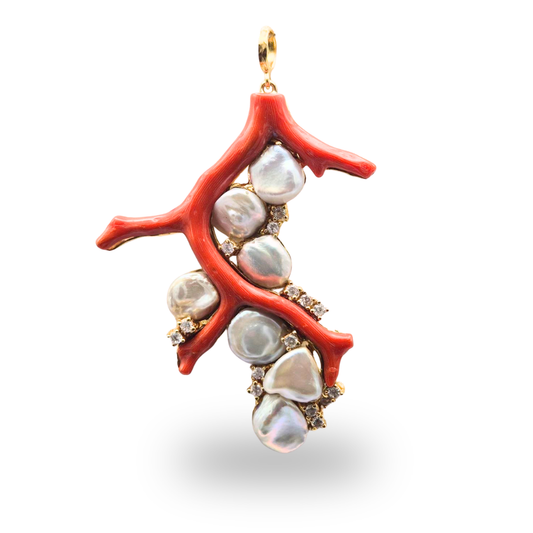 Ciondolo in Bronzo dorato con ramo in Corallo rosso, Quarzi e Perle Keshi