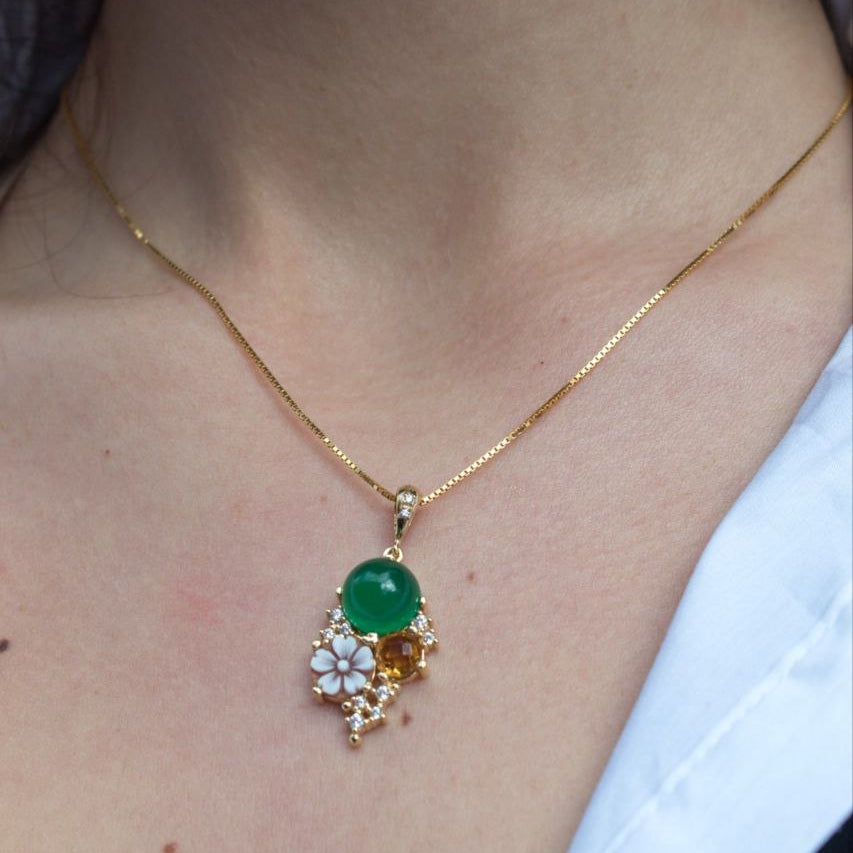 Ciondolo in Argento 925 dorato con Cammeo a fiore, Giada e Topazio giallo, Modello Vanity