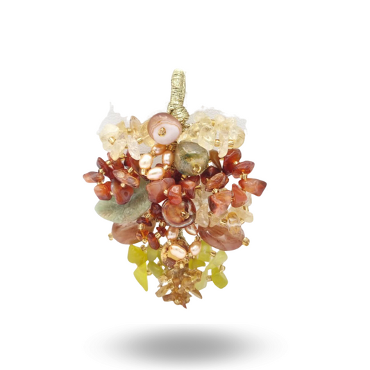 Pendentif grappe avec cornaline, perles d'eau douce, quartz et pierres naturelles - Taille. petite