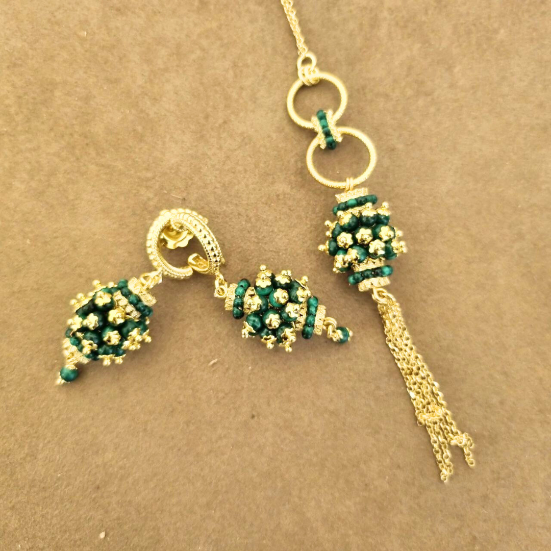 Collana in Argento 925 dorato con ciuffo in Malachite e frangia