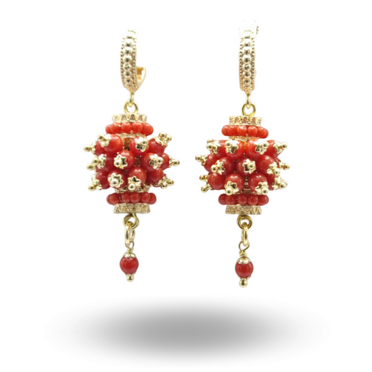 Boucles d'oreilles en argent 925 plaqué or avec cercle et touffes en corail rouge de Méditerranée