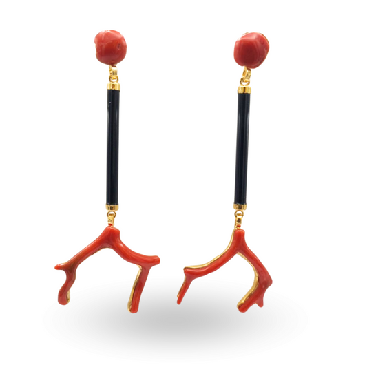 Orecchini in Argento 925 dorato con stecche in Onice e Rami di Corallo rosso Mediterraneo