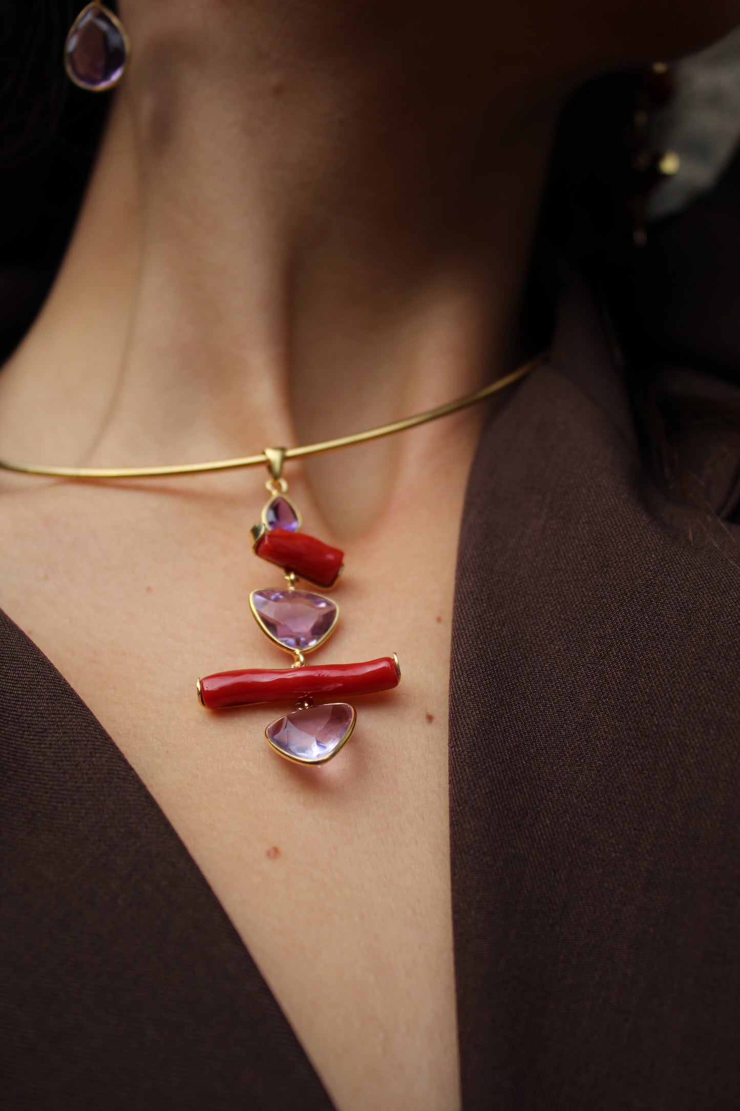 Ciondolo in Argento 925 dorato con rami di Corallo rosso e Ametista