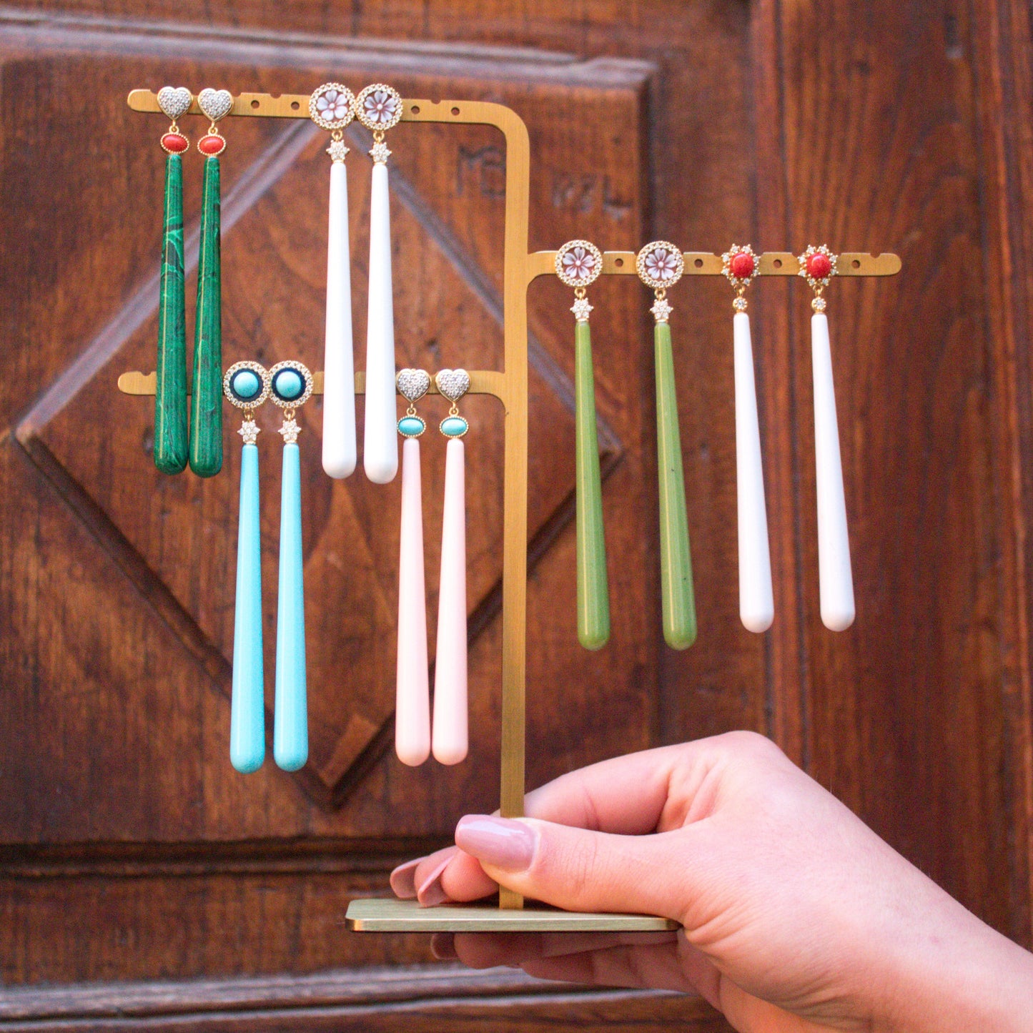 Orecchini in Argento 925 dorato con gocce lunghe in Bachelite turchese e bottoncino in Pasta di Turchese