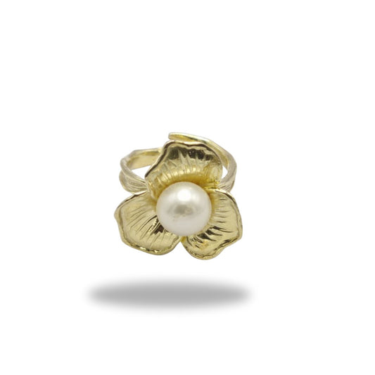 Ring in golden 925 silver with 3-petal flower and central pearl